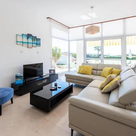 Villa Savoya Sunrise By Ezoria