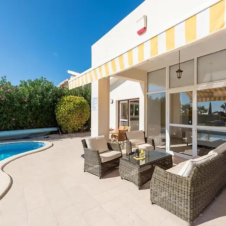 Вилла Savoya Sunrise By Ezoria Корал-Бэй